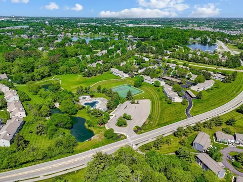 View/Area - 8534 Pond Ridge Dr, Maineville, OH 45039 photo 6 of 8