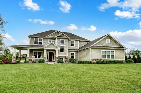 987 Arabian Run Dr, Clarksville, OH 45113