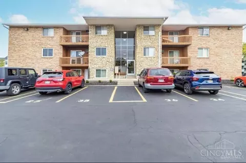 5350 Camelot Dr #33, Fairfield, OH 45014