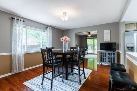 Dining - 6061 Marshall Rd, Centerville, OH 45459 photo 3 of 4