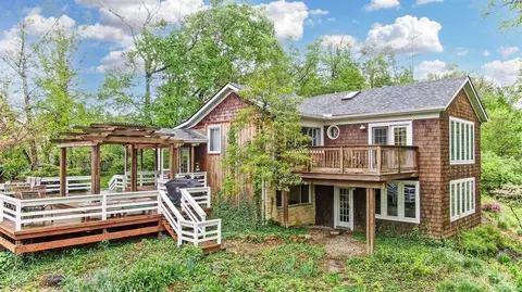 5474 Headgates Rd, Hamilton, OH 45011