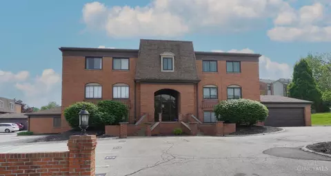 1100 Eagle Nest Ct #1, West Carrollton, OH 45449