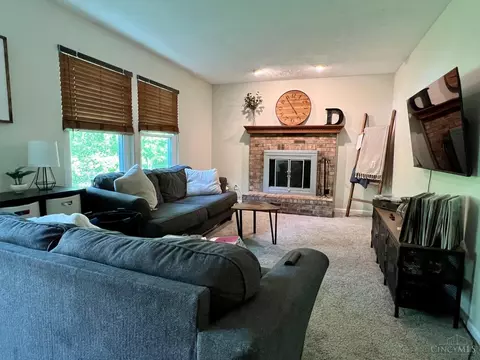 Living - 3816 Spring Mill Way, Maineville, OH 45039 photo 2 of 3