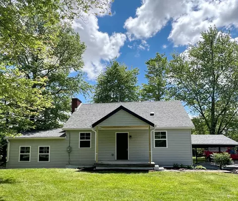 2513 Bauer Rd, Batavia, OH 45103