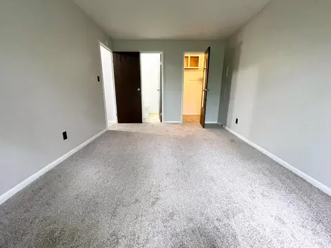 Bedroom - 6782 Harrison Ave #86, Cincinnati, OH 45247 photo 2 of 2