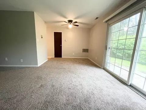 Living - 6782 Harrison Ave #86, Cincinnati, OH 45247 photo 1 of 4