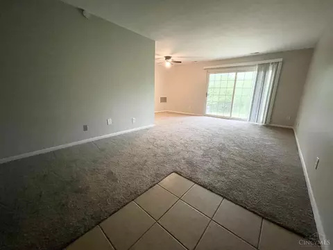 Living - 6782 Harrison Ave #86, Cincinnati, OH 45247 photo 2 of 4
