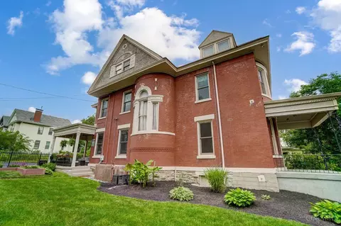 Exterior - 328 Mcgregor Ave, Cincinnati, OH 45219 photo 5 of 13