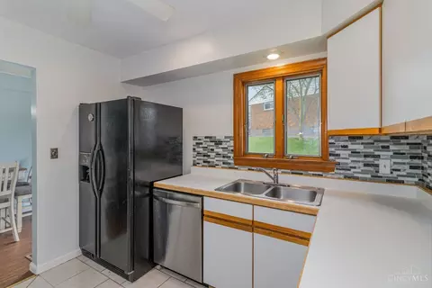 Kitchen - 13 Imbler Dr, Greenhills, OH 45218 photo 1 of 2