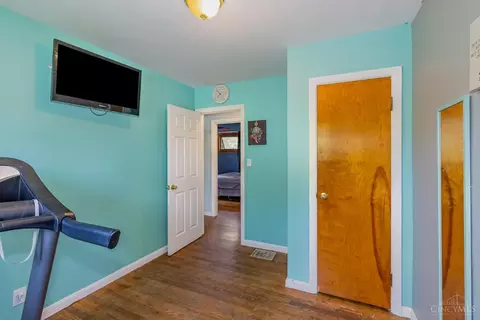 Bedroom - 13 Imbler Dr, Greenhills, OH 45218 photo 6 of 6