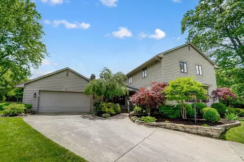26 Sycamore Ter, Middletown, OH 45044