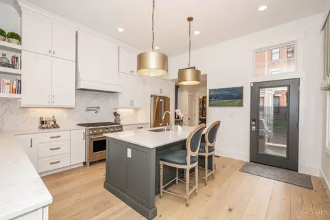 Kitchen - 1410 Elm St, Cincinnati, OH 45202 photo 1 of 8