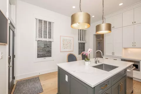 Kitchen - 1410 Elm St, Cincinnati, OH 45202 photo 5 of 8