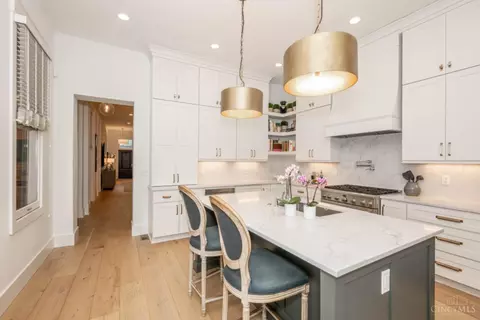 Kitchen - 1410 Elm St, Cincinnati, OH 45202 photo 3 of 8