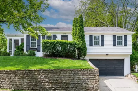 2889 Pineridge Ave, Cincinnati, OH 45208