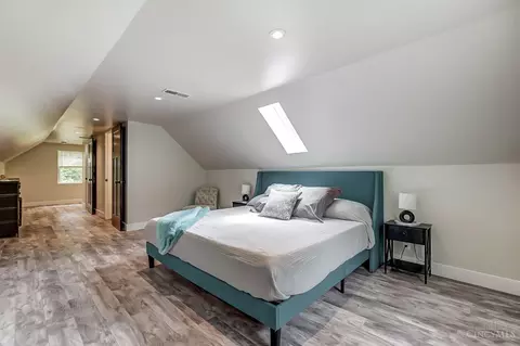 Bedroom - 1628 Quebec Rd, Cincinnati, OH 45205 photo 5 of 6