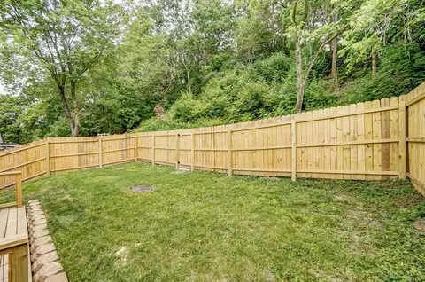 Exterior - 1628 Quebec Rd, Cincinnati, OH 45205 photo 6 of 7