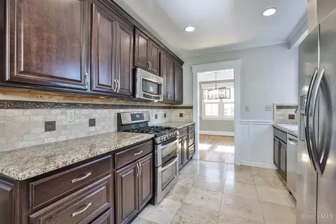 16 Arcadia Pl, Cincinnati, OH 45208 photo 12