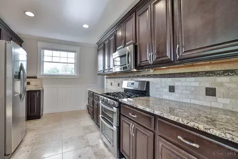 16 Arcadia Pl, Cincinnati, OH 45208 photo 11