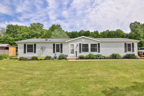 4117 W Fork Ridge Dr, Batavia, OH 45103
