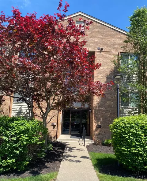 5983 Meadowcreek Dr #5, Milford, OH 45150