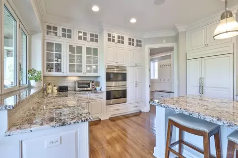 Kitchen - 41 Traditions Turn, Montgomery, OH 45249 photo 7 of 8