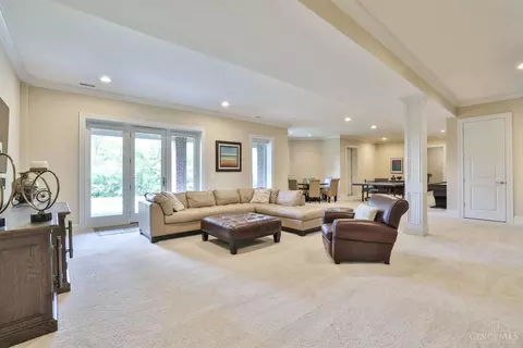 Living - 41 Traditions Turn, Montgomery, OH 45249 photo 5 of 6