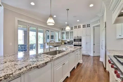 Kitchen - 41 Traditions Turn, Montgomery, OH 45249 photo 2 of 8