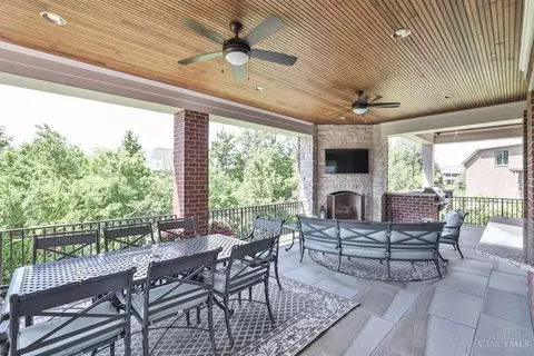 Exterior - 41 Traditions Turn, Montgomery, OH 45249 photo 9 of 18