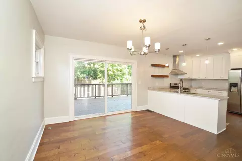 6684 Iris Ave, Cincinnati, OH 45213 photo 3