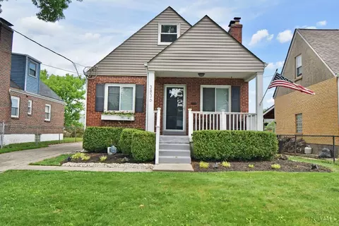 3836 Macnicholas Ave, Deer Park, OH 45236