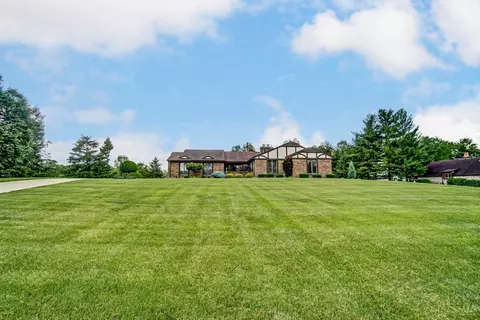 8210 Eagle Creek Rd, Colerain Twp, OH 45247