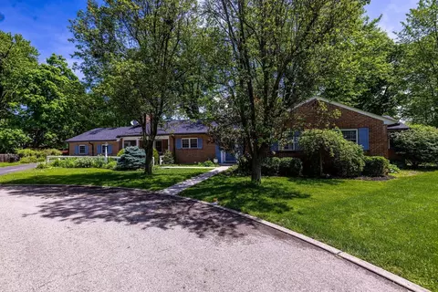 3 Circle Dr, Lawrenceburg, IN 47025