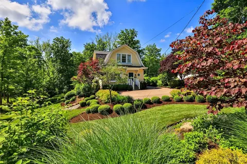 7745 Indian Hill Rd, Cincinnati, OH 45243