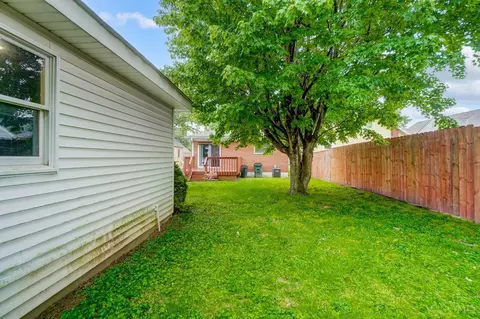 Exterior - 4114 Edith Ave, Cincinnati, OH 45227 photo 8 of 19