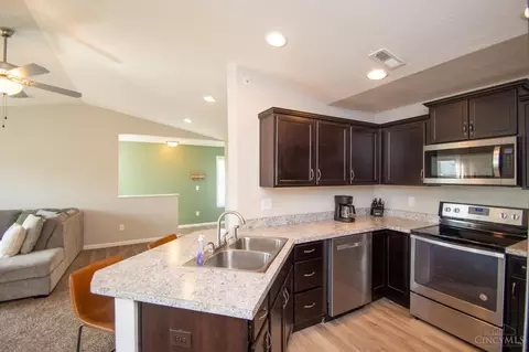 Kitchen - 7907 Oakbridge Way, Cincinnati, OH 45248 photo 2 of 3