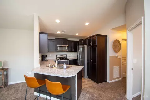 Kitchen - 7907 Oakbridge Way, Cincinnati, OH 45248 photo 1 of 3