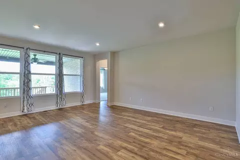 Living - 4709 Hampton Pointe Dr, Dent, OH 45248 photo 2 of 7