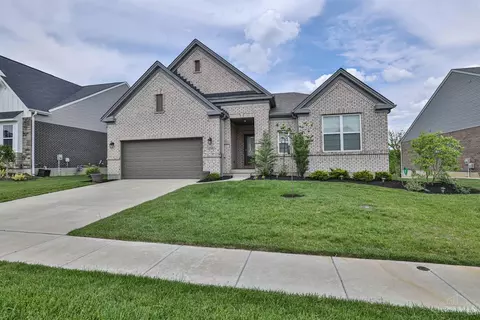 4709 Hampton Pointe Dr, Dent, OH 45248