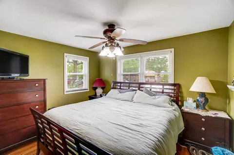 Bedroom - 4641 Miller Rd, Blue Ash, OH 45242 photo 3 of 7