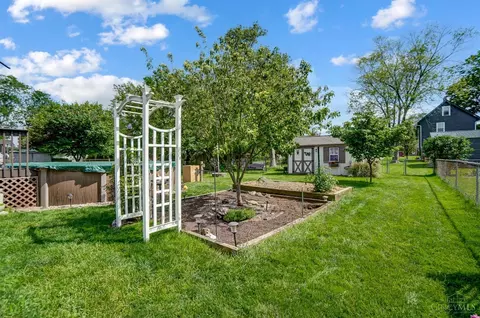 Exterior - 4641 Miller Rd, Blue Ash, OH 45242 photo 9 of 17