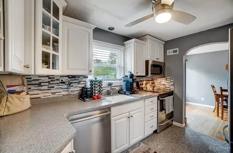 Kitchen - 4641 Miller Rd, Blue Ash, OH 45242 photo 2 of 4