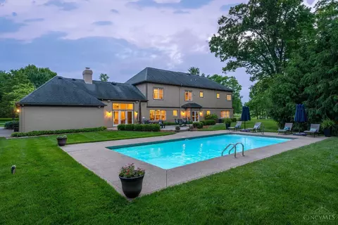 Exterior - 7500 Cayuga Dr, Cincinnati, OH 45243 photo 10 of 11