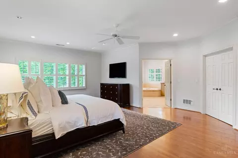 Bedroom - 7500 Cayuga Dr, Cincinnati, OH 45243 photo 2 of 6