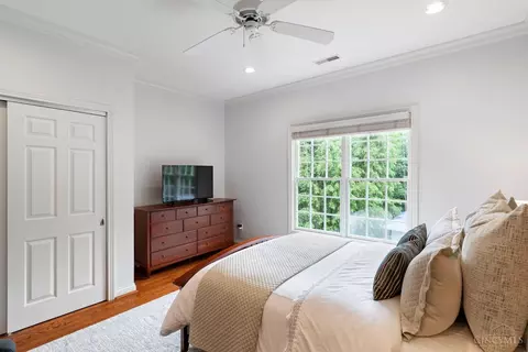 Bedroom - 7500 Cayuga Dr, Cincinnati, OH 45243 photo 5 of 6