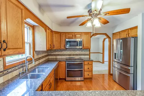 6952 Maple Crest Ct, Hamilton, OH 45011 photo 16