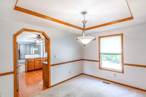 6952 Maple Crest Ct, Hamilton, OH 45011 photo 13