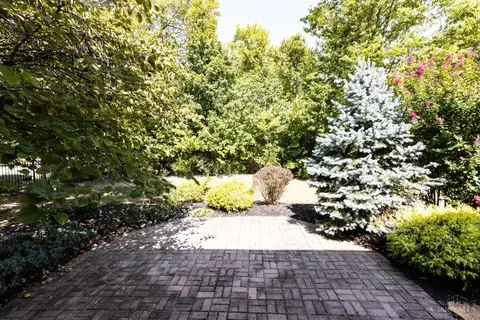 6952 Maple Crest Ct, Hamilton, OH 45011 photo 5