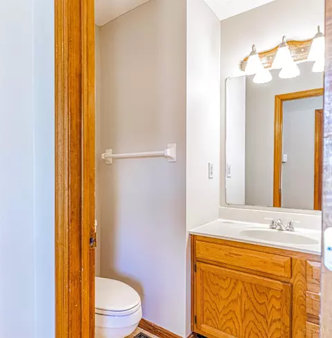 6952 Maple Crest Ct, Hamilton, OH 45011 photo 8