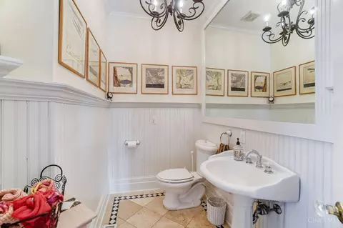 Bath - 227 Elm Ave, Wyoming, OH 45215 photo 1 of 7
